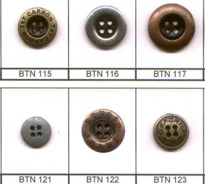 Metal Buttons (Boutons en métal)