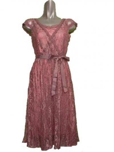 Lace Dress (Robe en dentelle)