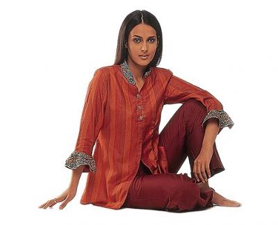 Ladies Wear Tops