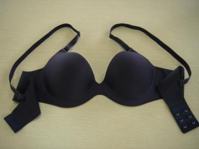 seamless bra (бесшовный бюстгальтер)