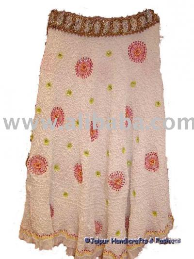 Jaipur Fashions Celebs Fav Hippy Gypsy Boho Silk Skirts (Jaipur Fashions Célébrités Fav Hippy Gypsy Boho jupes de soie)