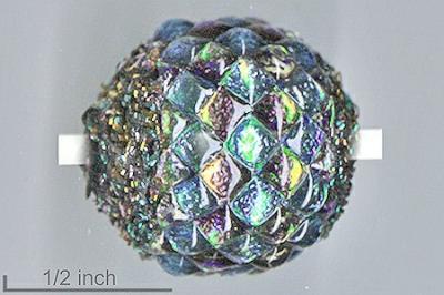 Inlaid C-Squares Bead