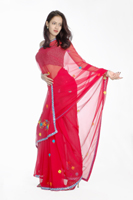 Stylish Red Georgette Saree Embedded With Resham Embroidery (Stylish Red Georgette Saree Embedded Resham Broderie)