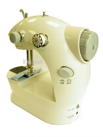 Sewing Machine (Machine à coudre)