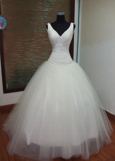 Wedding Gown (Wedding Gown)