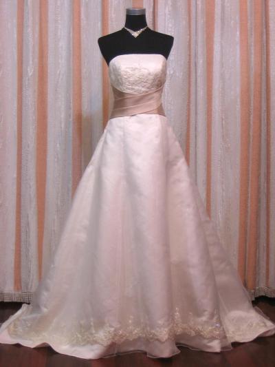 Wedding Gown (Wedding Gown)