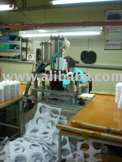 Mould Bra Cups Pad Cutting Machine (Mould Bra Cups Pad Cutting Machine)