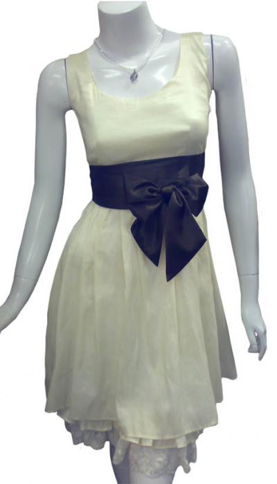 White Dress (White Dress)