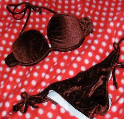 Spicy Bikini (Spicy Bikini)