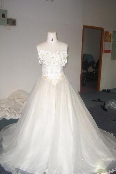 Taiwan Gown (Taiwan Gown)