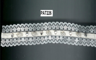 Lace With Beads %26 Sequins (Dentelle avec des perles% 26 Sequins)