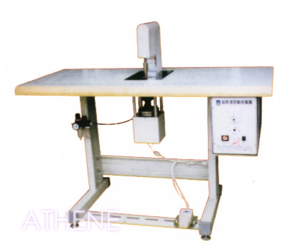 Ultrasonic Bra Shoulder Belt Welding Machine (Ultrasonic Bra Shoulder Belt Welding Machine)