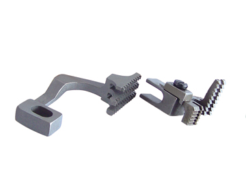 sewing machine parts (pièces de machines à coudre)