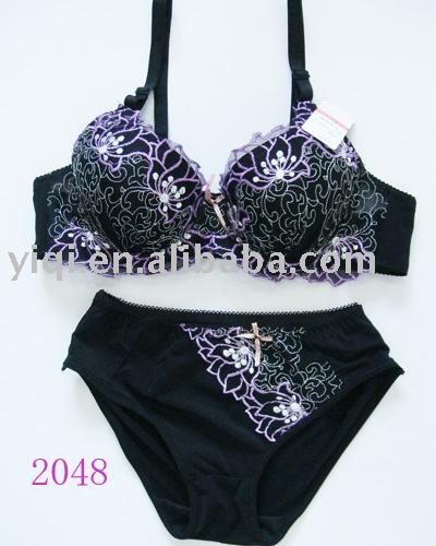 Bra and brief set (Bra and brief set)