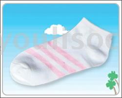 sell boat socks (vendre des chaussettes bateau)