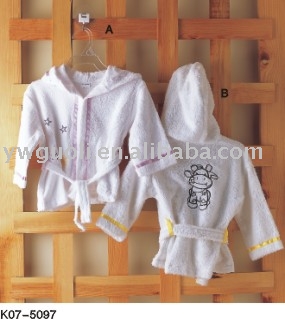 baby bathrobe