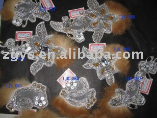 collar flower (collier de fleurs)