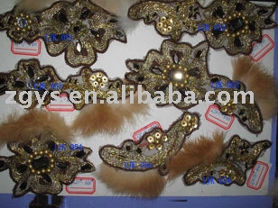 collar flower (collier de fleurs)