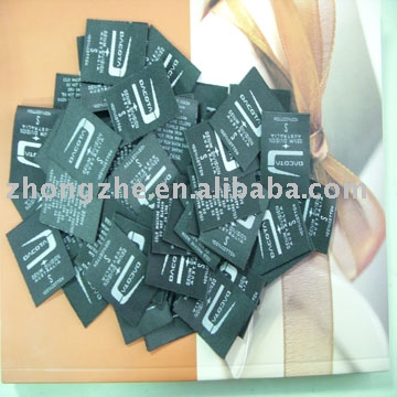 woven label (étiquette tissée)