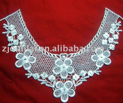 chemical neck lace (col en dentelle chimique)