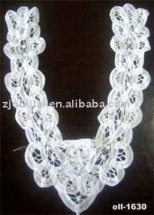 crochet lace (dentelle au crochet)