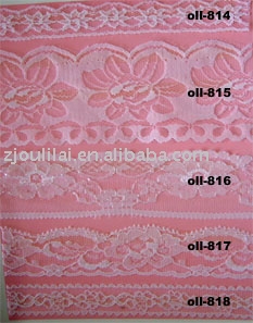 stretch lace (elastische Spitze)