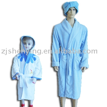 Warp-knitted bathrobe (Warp-knitted bathrobe)