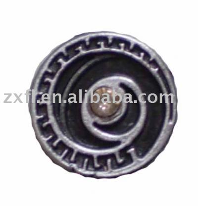 metal button (Metallknopf)