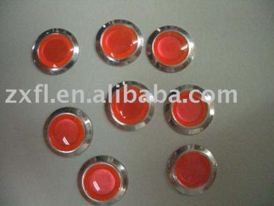 nailhead with rim (nailhead mit Rand)