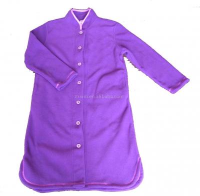 dressing gown (dressing gown)