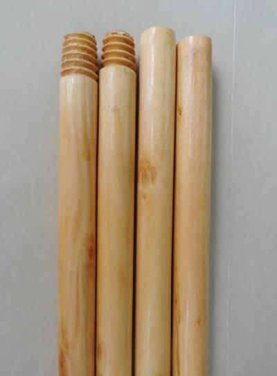 Varnished wood broom sticks ()