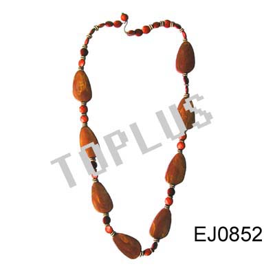 Necklace (Collier)