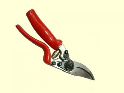 8-1/2  bypass pruner (8-1/2 "Bypass Pruner)